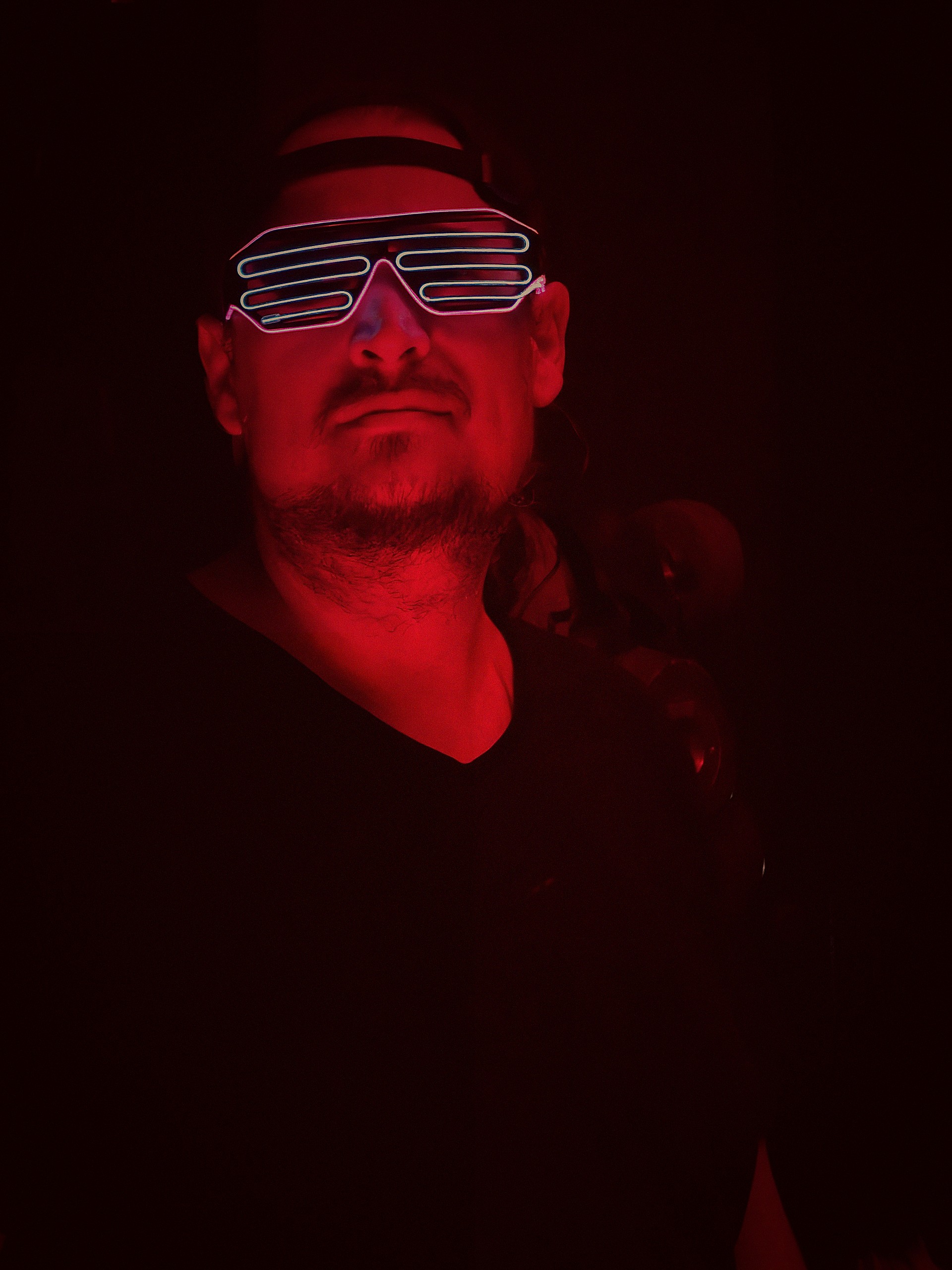 Meed / Syde close up wearing LED shutter shades